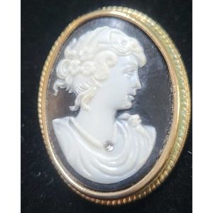 1980 Avon Victorian Crystal Gold Tone Black White Cameo Brooch Pendant